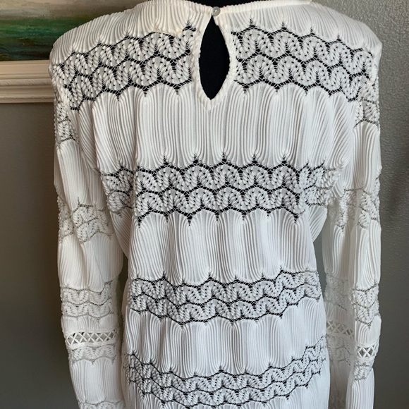 Vestique Long Sleeve Boho White Top Size Medium - Picture 6 of 17